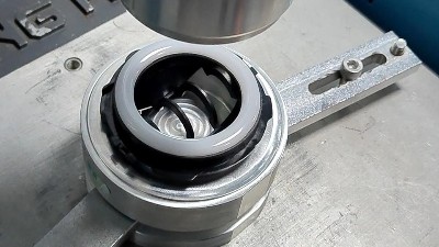超声波焊接机在便携式补光灯管焊接应用