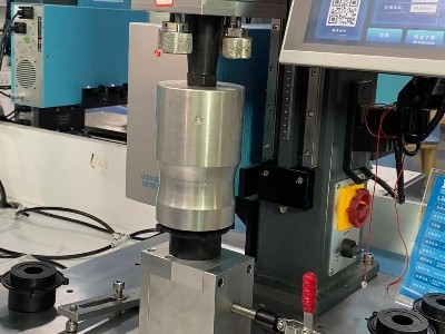 超声波焊接机振荡器的诊断与修复实战技巧