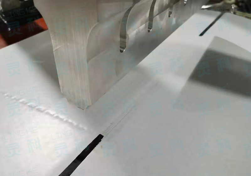 超声波焊接机模具的安装调试